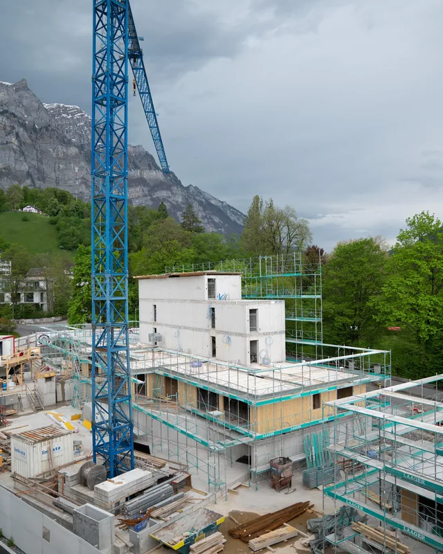 Überbauung, Glarus