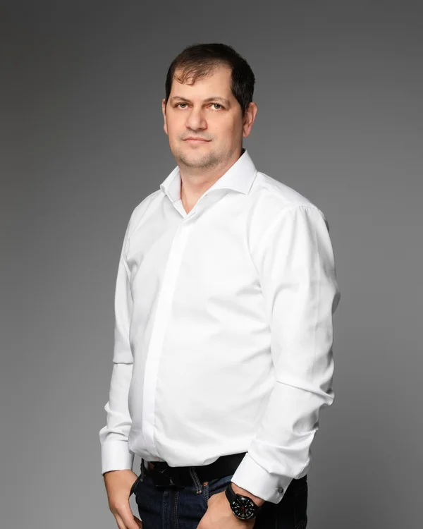 Marcos R. Silva